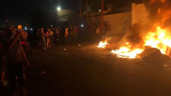 حرق القنصلية الإيرانية