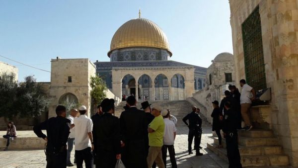 تحذيرات من تفجر الأوضاع بالأقصى نتيجة اعتداءات الاحتلال