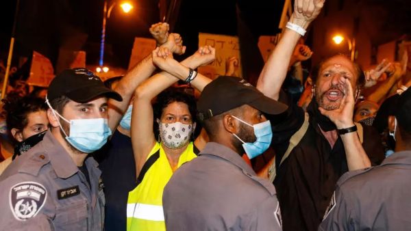 جانب من التظاهرات المعارضة لنتانياهو في القدس