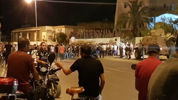 الدفاع التونسية: تصاعد التهريب والتسلل مع احتجاجات "رمادة"