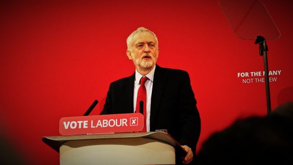 زعيم حزب العمال البريطاني يدعم استفتاء ثانيا على اتفاق جديد للبريكست