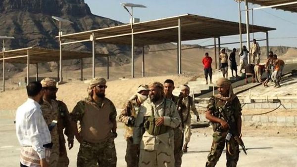 اشتباكات داخل مقر لواء عسكري متمرد بسقطرى اليمنية