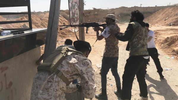 ليبيا: 3 قتلى من قوات "الوفاق" إثر قصف جوي جنوب غرب طرابلس