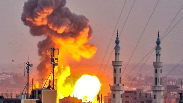 مقاتلات إسرائيلية تهاجم موقعين لكتائب القسام في قطاع غزة