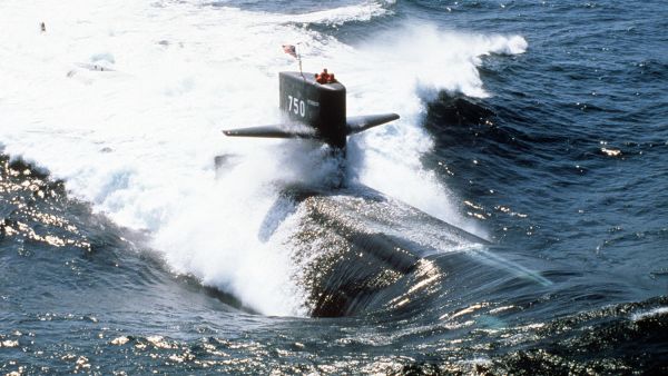 الولايات المتحدة تزود غواصاتها برؤوس نووية محدودة القوة