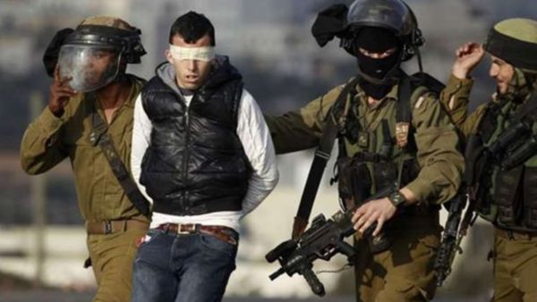 جيش الاحتلال يعتقل 17 فلسطينيا بمدن عدة بالضفة