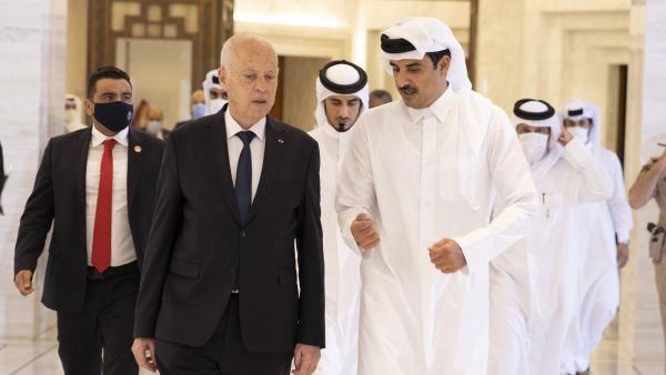 أمير قطر: نجدد وقوفنا مع تونس لتحقيق الاستقرار والتنمية والتوافق
