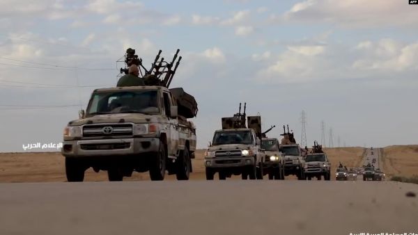 ليبيا: حفتر يغير على أهداف قرب طرابلس 