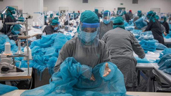 الجزائر تخفف إجراءات العزل العام خلال شهر رمضان