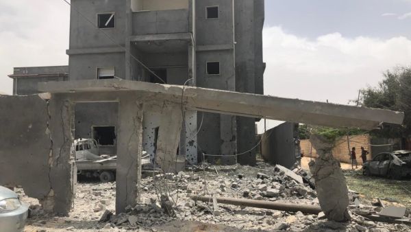 5 قتلى إثر قصف لطيران حفتر على مستشفى ميداني بطرابلس