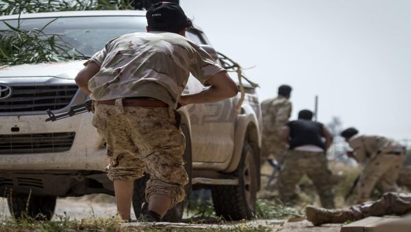 الأمم المتحدة: لا يوجد منشآت عسكرية في مطار تواصل قوات حفتر قصفه