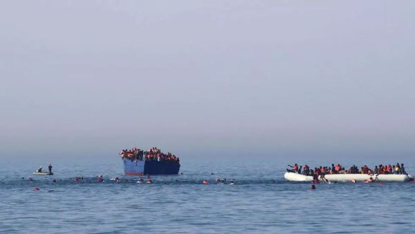 غرق 3 مهاجرين وإنقاذ 53 آخرين قبالة سواحل كريت