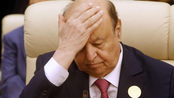 يقيم هادي في المملكة العربية السعودية