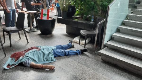  موقع شهد انتحار أحد المواطنين بسبب الأزمة الاقتصادية بالبلاد