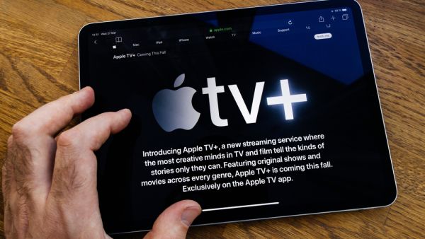 تواصل التكنولوجيا الرائدة جهودها لتنويع اعتمادها على جهاز iPhone الرائد