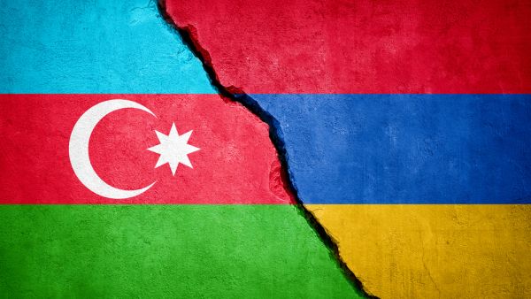 سندات أذربيجان وأرمينيا السيادية تستمر في  تراجعها مع احتدام القتال
