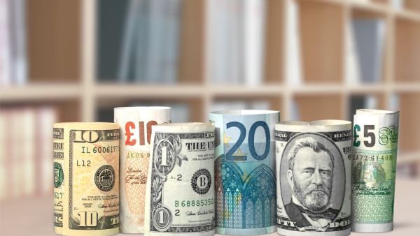 انخفض الدولار مقابل الين بنسبة 1.88 في المائة
