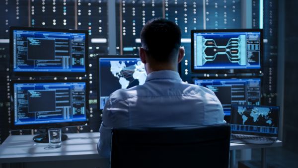أمريكا توفر 5 آلاف وظيفة في هذا المجال