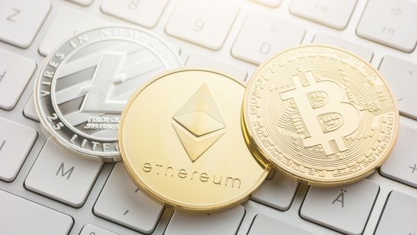 تعدّ اقتصادات الدول الصناعية المستفيد الأكبر من العملات الرقمية