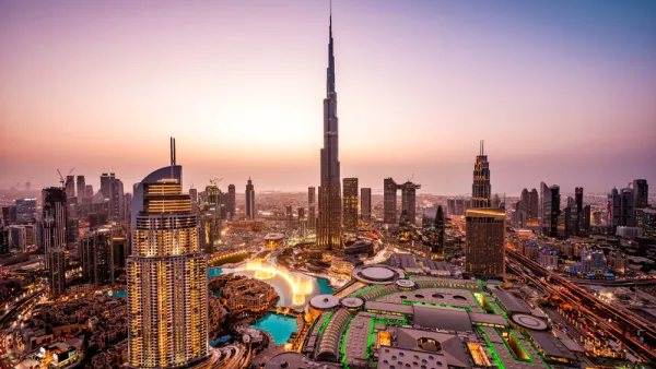 دبي تعتزم جذب 25 مليون سائح في 2025