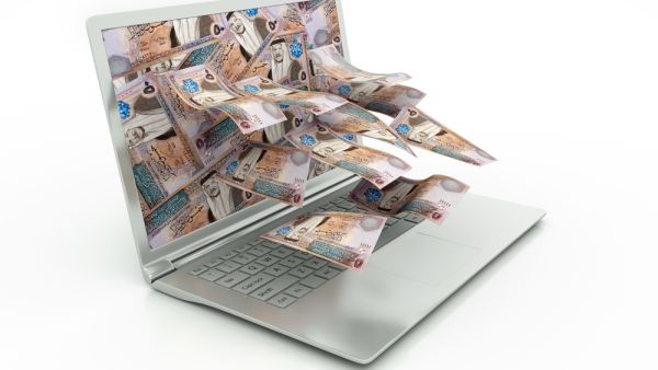 أضاف الغرايبة أن 5 في المائة من الأردنيين يستخدمون التجارة الإلكترونية حالياً
