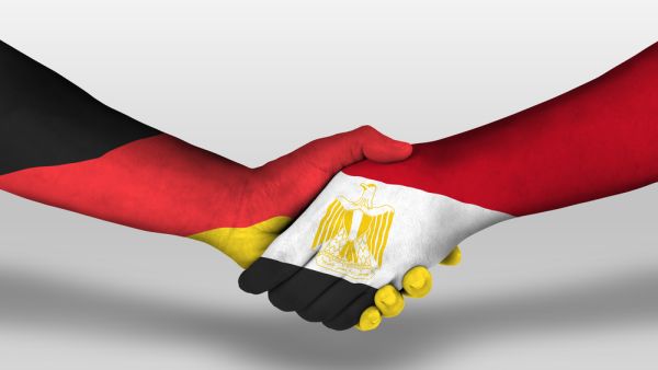 مصر توقع شراكة مع ألمانيا لتمويل المشاريع التنموية