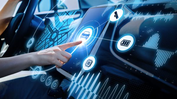 باتت السيارات الكهربائية بأسعار معقولة متوفرة بشكل أكبر، مع ميزات ممتعة بما في ذلك القيادة الذاتية المستوى الرابع، حيث حقق برنامج Waymo من Google المستوى الرابع بالفعل