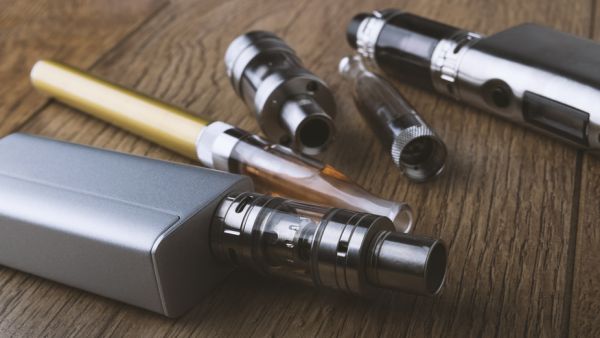 تبلغ قيمة سوق vaping والسجائر الإلكترونية 53.4 مليار دولار بحلول عام 2024