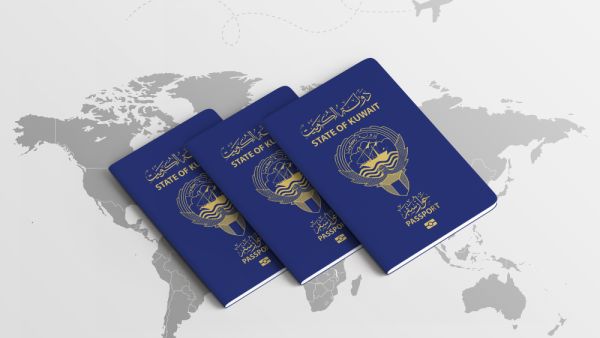تبين أن متوسط سعر تذكرة السفر من الكويت إلى لندن، على متن الدرجة العادية بشركات عدة تراوح بين 3500 إلى 4000 دولار