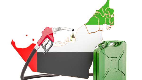 ارتفع سعر لتر البنزين 98 (ممتاز) إلى 2.37 درهم مقابل 2.30 درهم لشهر يوليو الجاري بزيادة قدرها 7 فلوس بنسبة 3%