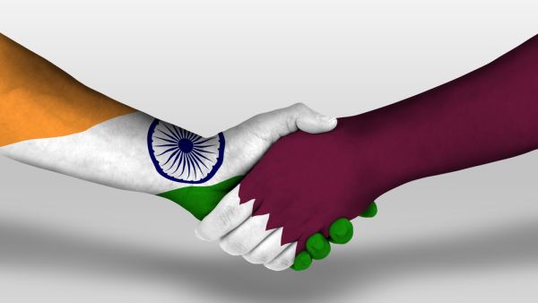 وقعت الهند في 1999 صفقة غاز طبيعي مسال طويلة الأجل مع قطر للحصول على إمدادات من 2004 مع زيادة تدريجية في الكميات إلى 7.5 مليون طن سنويا