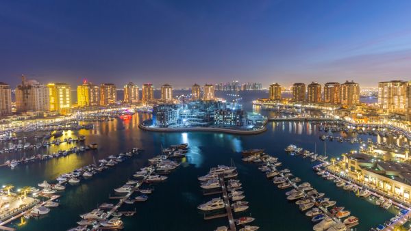 صافي عجز الموجودات الأجنبية في البنوك ترتفع لأعلى مستوى على الإطلاق