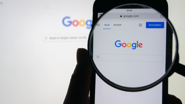 جوجل تطرح ميزة جديدة لتقليل الشائعات والأخبار المضللة 