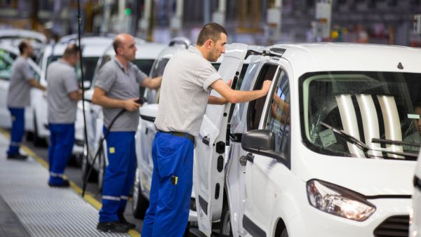 قطاع الصناعة الألماني يؤيد تخصيص حوافز شراء للسيارات