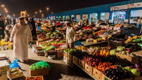 الإمارات تؤكد وفرة المعروض واستقرار الأسعار في سوق الخضراوات