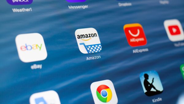 تأتي خطوة «غوغل» الأخيرة من الطرق على أبواب تجارة التجزئة، وهي مجال الأعمال الرئيسي لشركة «أمازون»