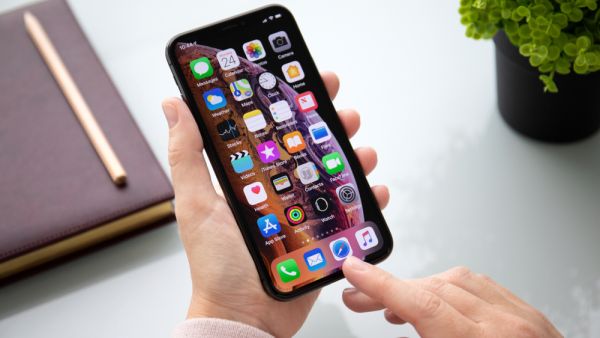تحديث IOS 14.4 من آبل يغلق بعض الثغرات الأمنية الخطيرة ويجب عليك تنزيله على الفور