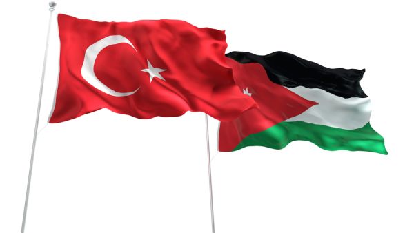 القطاع التجاري على قناعة تامة بأن من مصلحة الاقتصاد الأردني وجود علاقات اقتصادية قوية مع الجانب التركي في القطاعات كافة
