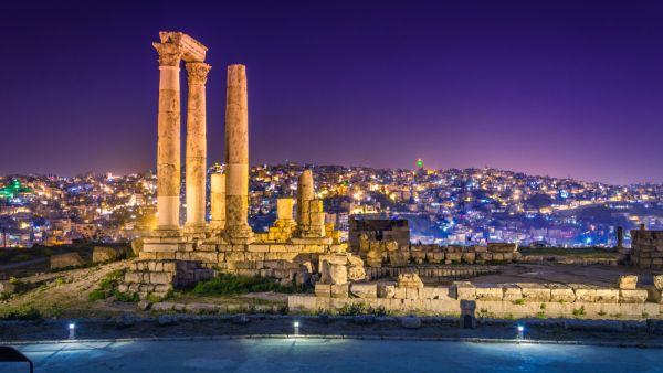 دخل الأردن من السياحة يتراجع بـ 76% في 2020