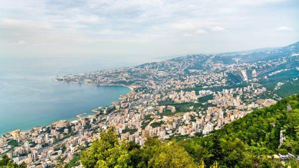 لبنان يتهم تركيا وإسرائيل بـ«قرصنة منتجات» غذائية