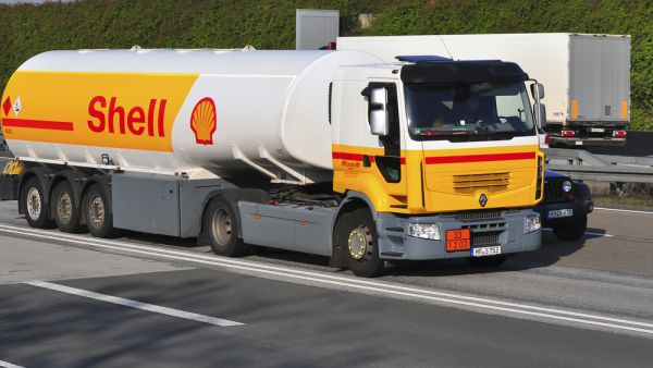شركة Shell ستخفض قيمة أصول بما يصل إلى 22 مليار دولار لاعتبارات مناخية