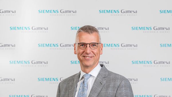 Change of management at Siemens Gamesa Renewable Energy and business outlook for financial year 2020