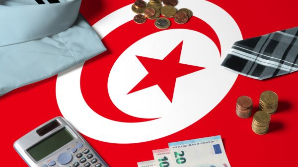 تونس تعتزم إعادة هيكلة ديونها بعد تعثر سدادها