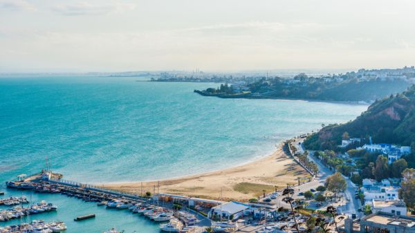 سياحة تونس تعاني تدهور مستمر 