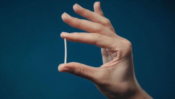 تجربتي مع شريحة منع الحمل وهل هي آمنة أم لا