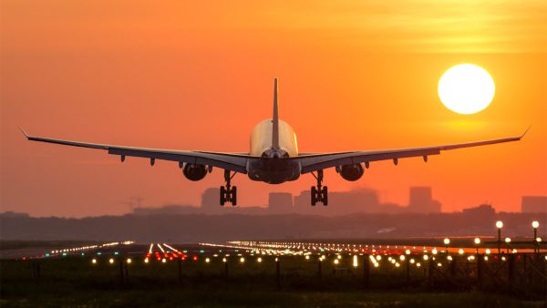 تفسير حلم هبوط الطائرة في المنام