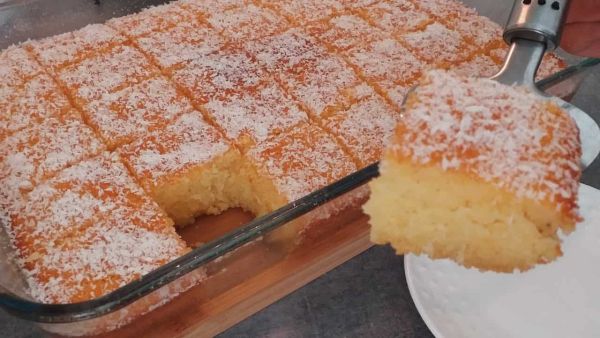 طريقة عمل البسبوسة بالزبادي وجوز الهند