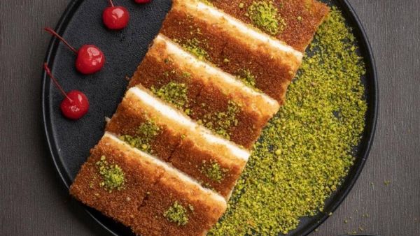طريقة عمل البسبوسة بالقشطة