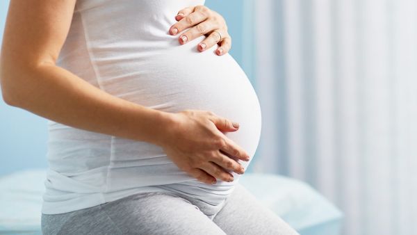 كم تكون نسبة هرمون الحمل حتى يظهر نبض الجنين؟