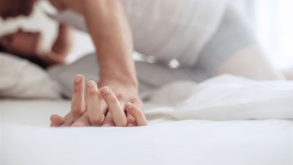 كم عدد المرات الطبيعية للجماع في اليوم للمتزوجين حديثاً